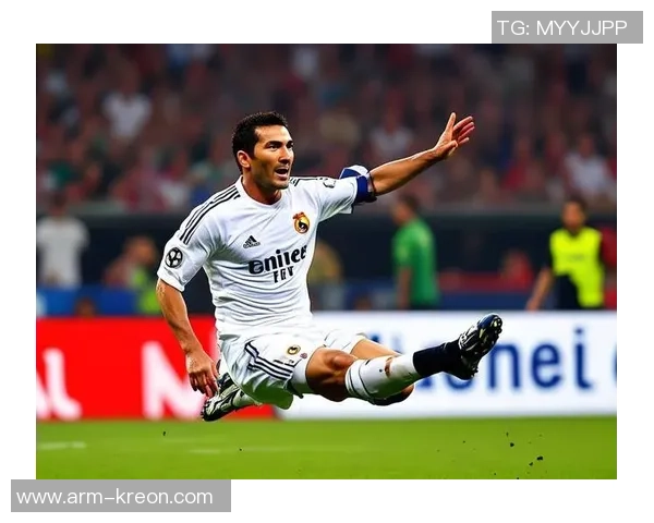 身穿52号足球明星的传奇故事与背后不为人知的奋斗历程